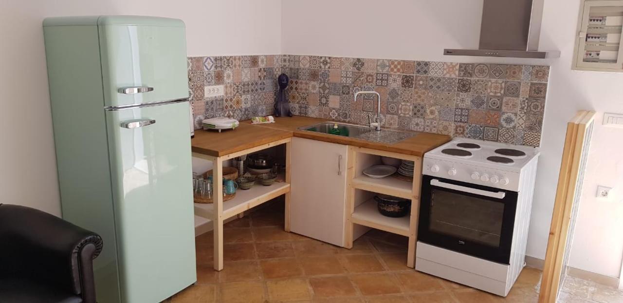 Vasilikí Anemona Apartments And Studios מראה חיצוני תמונה